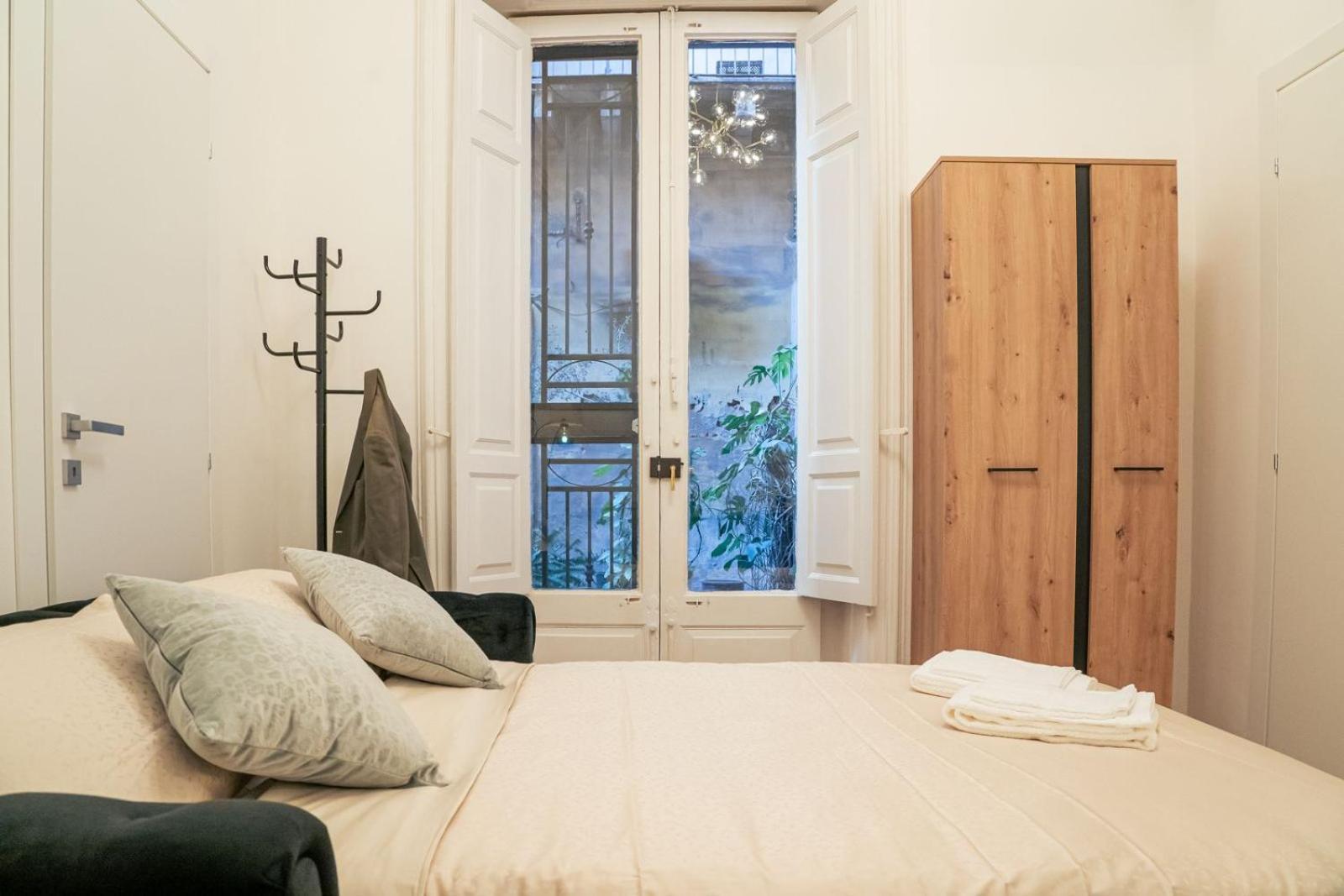 Elegant Design Apartment In Historical City Center كاتانيا المظهر الخارجي الصورة